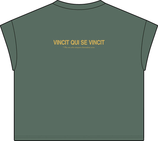 Back of washed basil women's casual tee with Vincit qui se vincit in gold